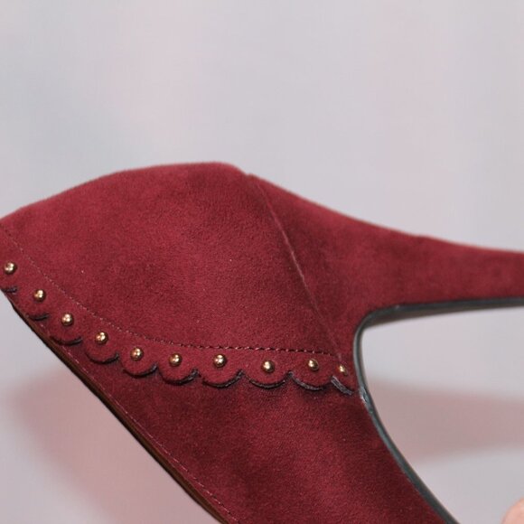 Liz Claibourne Burgundy Platform Heels - Picture 13 of 15
